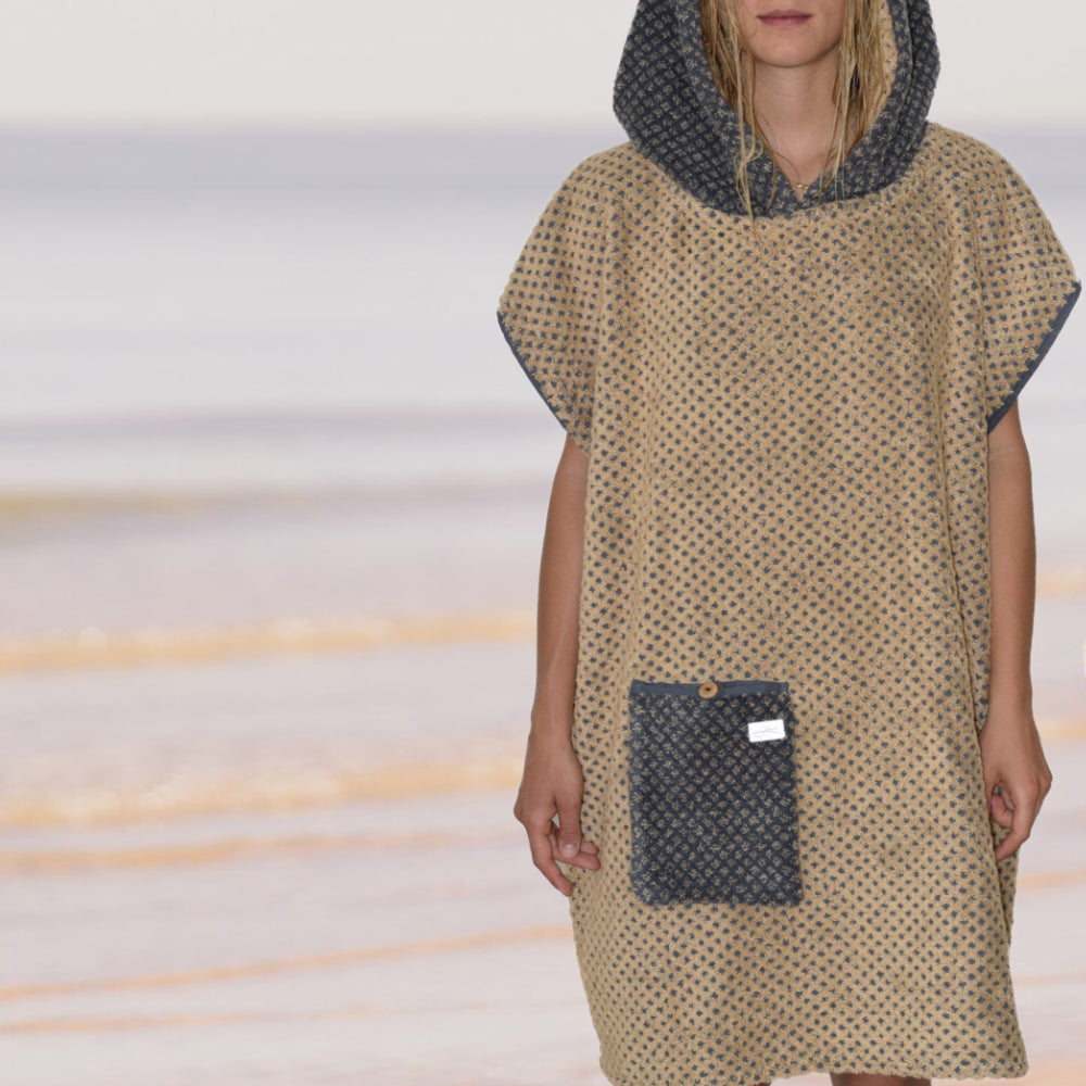 Badeponcho Frottee gepunktet aus Baumwolle