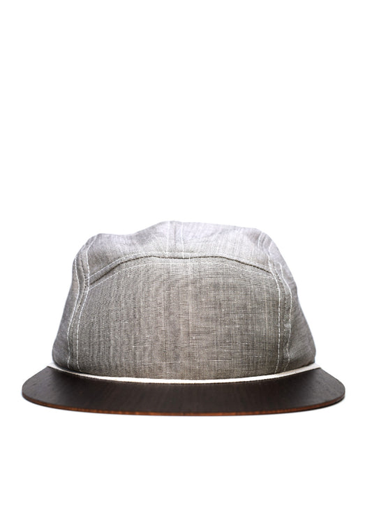 Cap mit Holzschirm aus Leinen