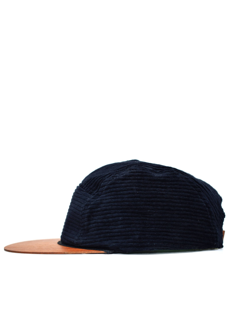 Cord Cap mit Holzschirm aus Bio-Baumwolle